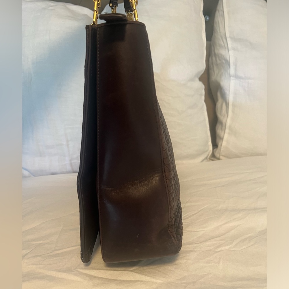Authentic Bally Leather Shoulder Bag - Picture 6 of 15